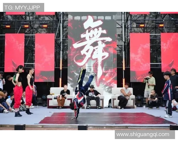 全国街舞大赛点评:杭州街舞队展现力量与激情的完美结合 全国街舞大赛点评:杭州街舞队展现力量与激情的完美结合