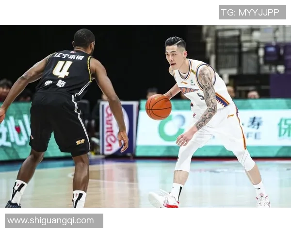 滑板战术解析：深入探讨上海滑板队的独特防守体系与战术运用